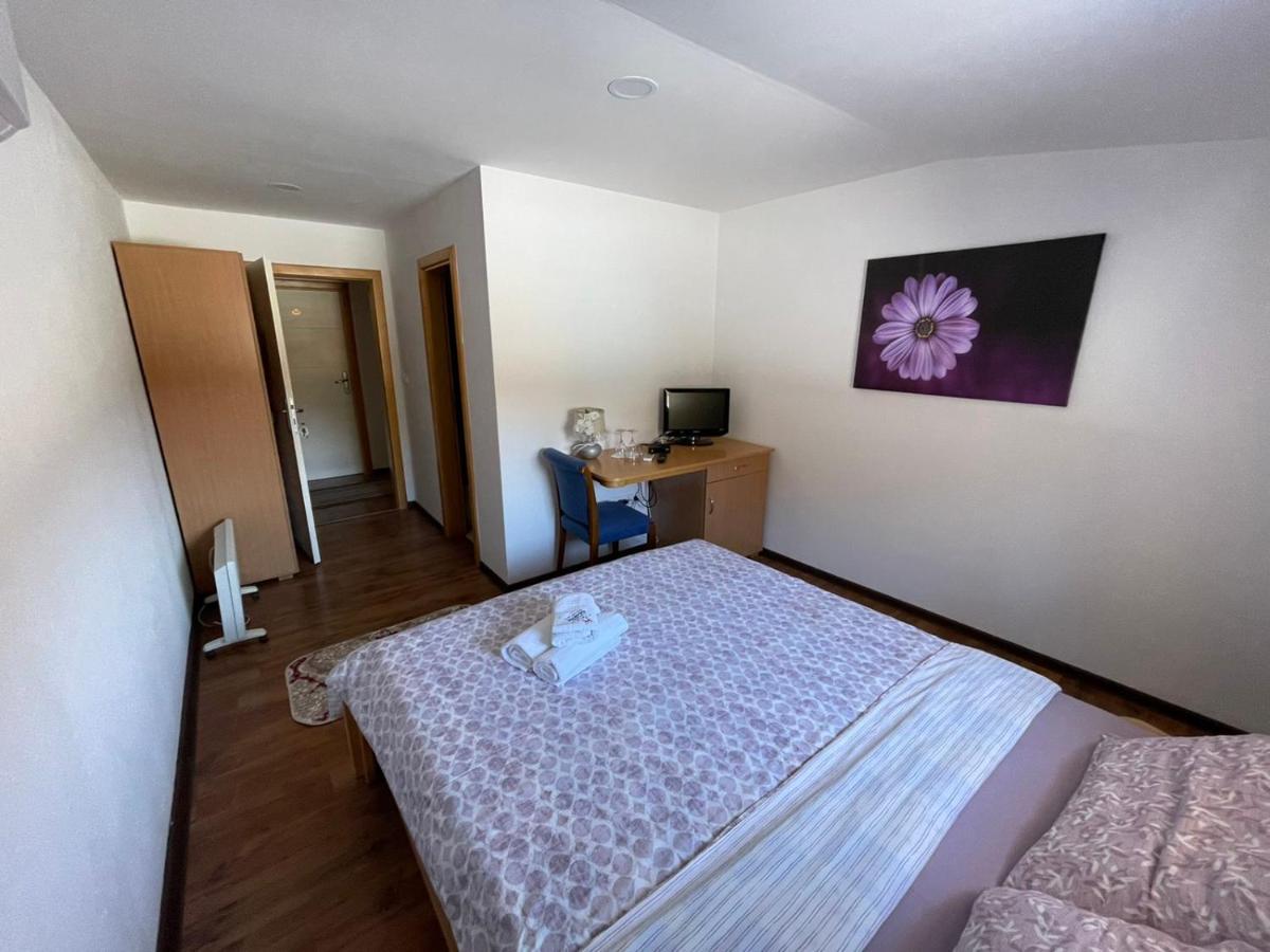 Motel "Kula" Cazin Luaran gambar