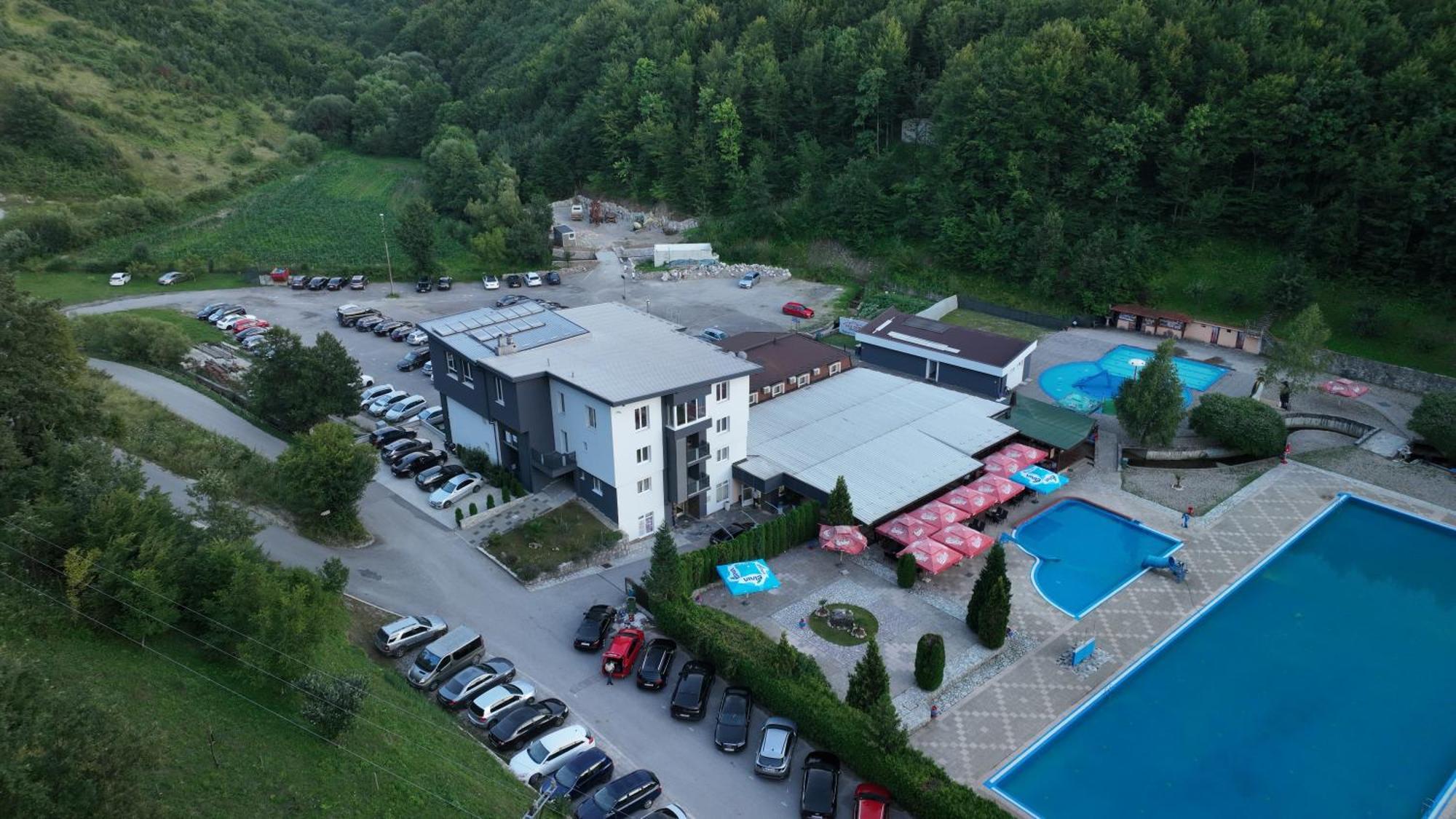 Motel "Kula" Cazin Luaran gambar